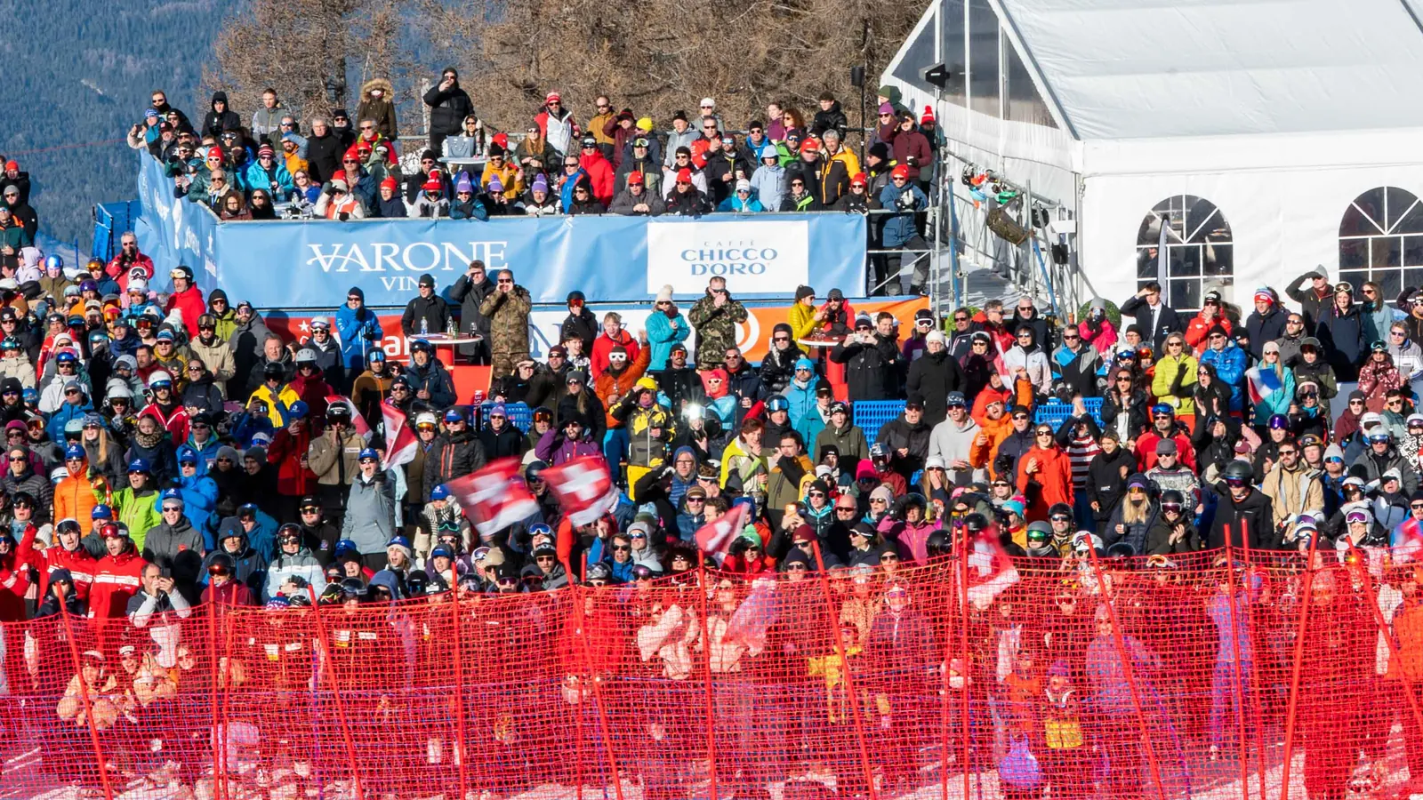 Spectators and guests on the VIP terrace, near the ski cross course in Veysonnaz.